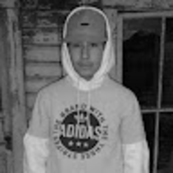 Meet your Posher, Fabian - Picture 1 of 1